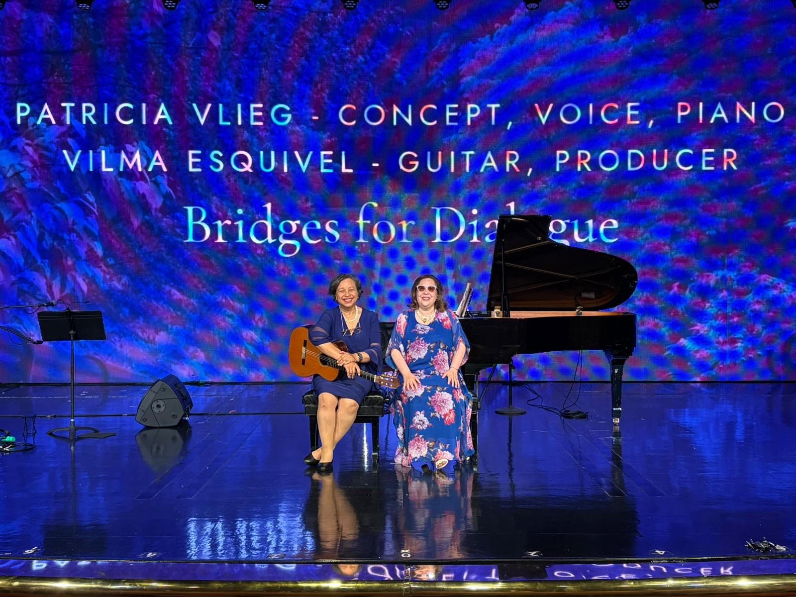 Bridges for Dialogue — Concert ① · Patricia Vlieg and Vilma Esquivel on stage