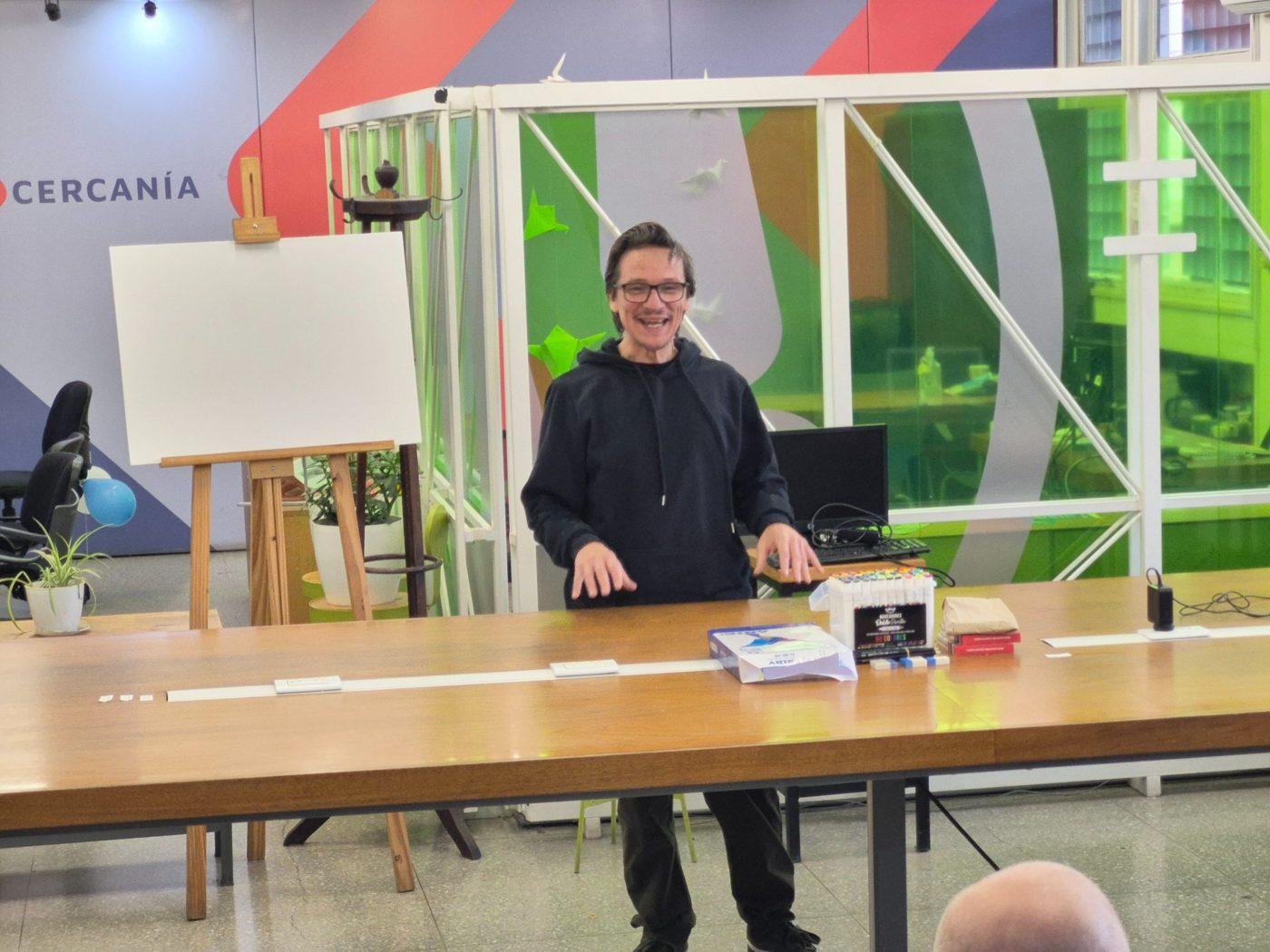 A guest sharing ideas during a creative encounter